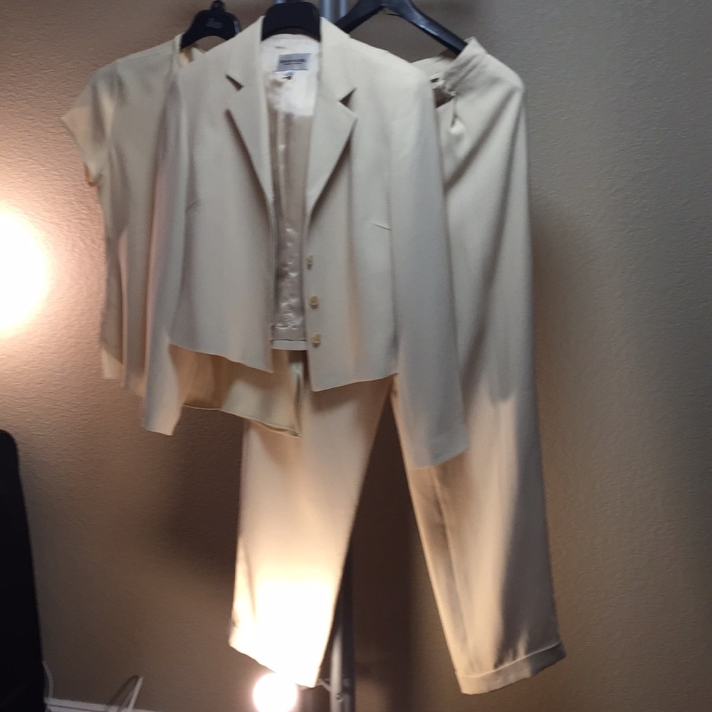 Emanuel Ungaro 3 pc set Jacket Pants and Blouse
